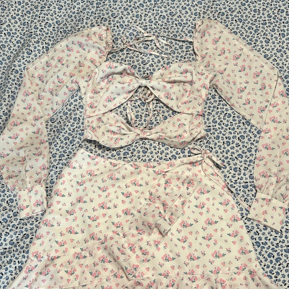 Tiger Mist Iva + Francoise Floral Skirt Set - Picture 4 of 10